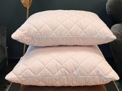 Подушка Софи де Марко Luna (пудра) 70х70